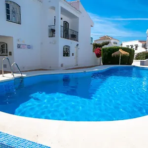 https://los-pinos-19-menyber.hotelsinnerja.org